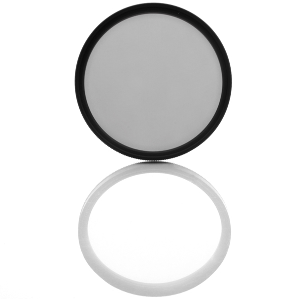 Ett prisvrt polarisationsfilter (58mm) som tar bort onskade reflektioner!