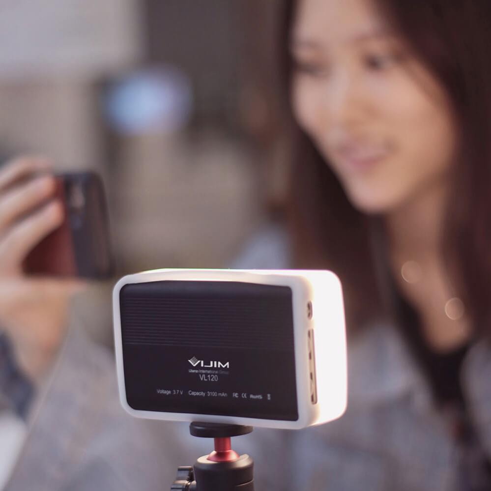 VIJIM Videolampa med diffusor & inbyggt batteri