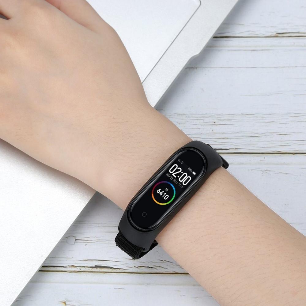 Armband Svart för Xiaomi Mi Band 3/ 4 med kardborreband