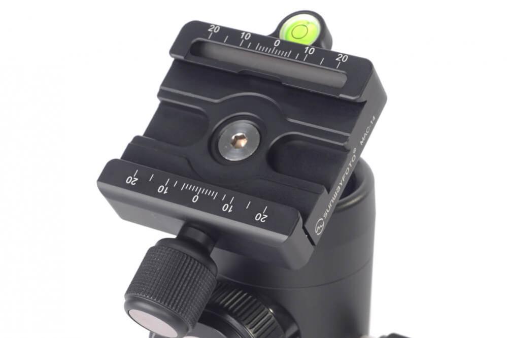 Sunwayfoto Mac-14T Fäste för Manfrotto & Arca Swiss plattor
