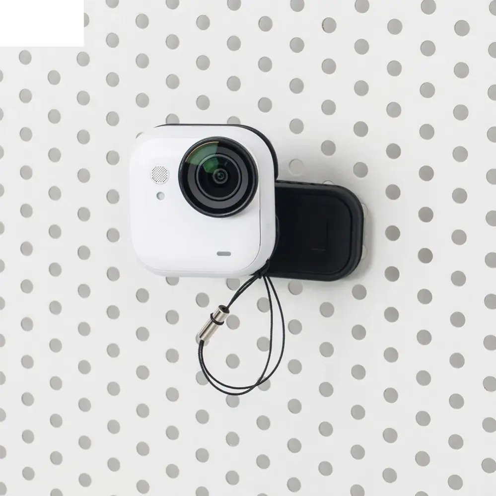  JJC BSCM-GU ryggsäcksfäste med klämma för Insta360 GO Ultra från Kamda – snabb leverans och trygg e-handel