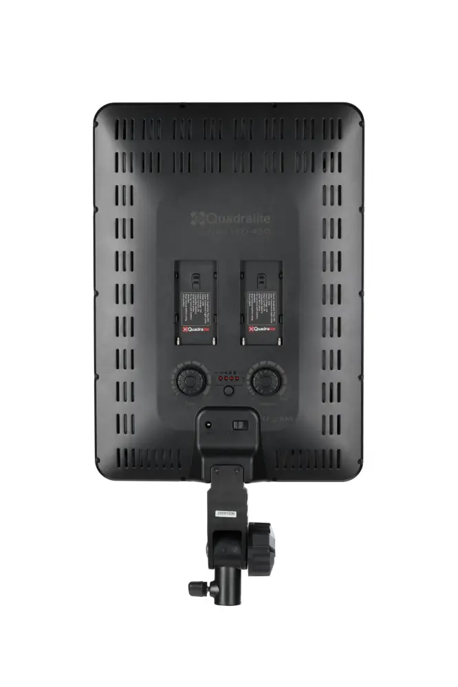 Quadralite Thea 450 – Vertikal LED-panel med mjukt porträttljus