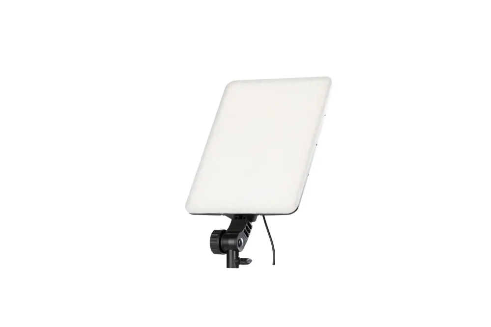 Quadralite Thea 450 – Vertikal LED-panel med mjukt porträttljus