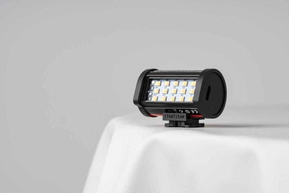  TTArtisan Mini Magnetisk LED-belysning – Retroinspirerad i form som en Filmrulle från Kamda – snabb leverans och trygg e-handel