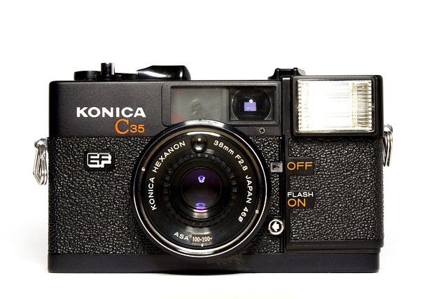 Konica C35