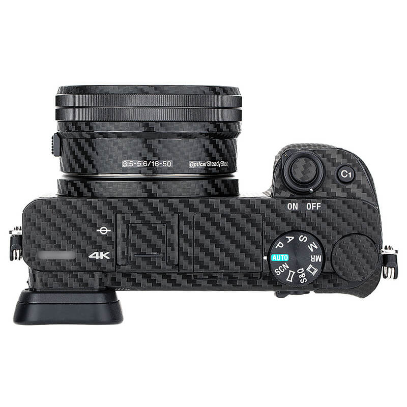  JJC Skin för Sony A6400/A6300 +18-50mm objektiv - Svart kolfiber
