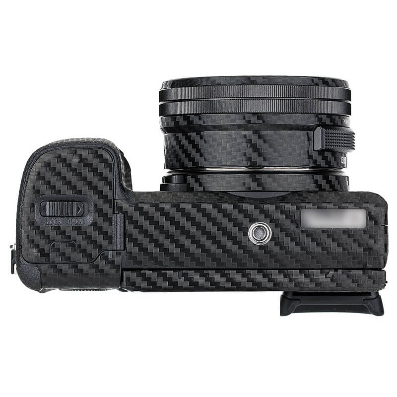 JJC Skin för Sony A6400/A6300 +18-50mm objektiv - Svart kolfiber