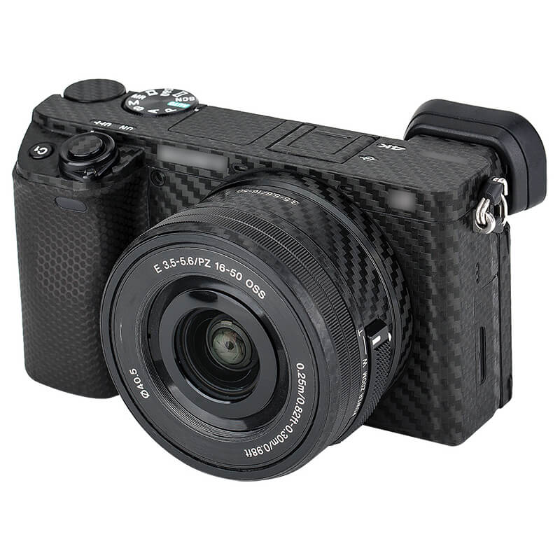  JJC Skin fr Sony A6400/A6300 +18-50mm objektiv - Svart kolfiber