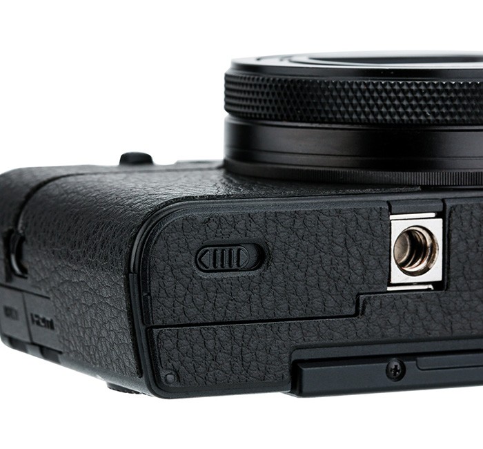 Kiwifotos Skin för Sony RX100 VI - Svart Läder