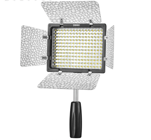  YoungNuo Videolampa med reflektorer - 160st lysdioder