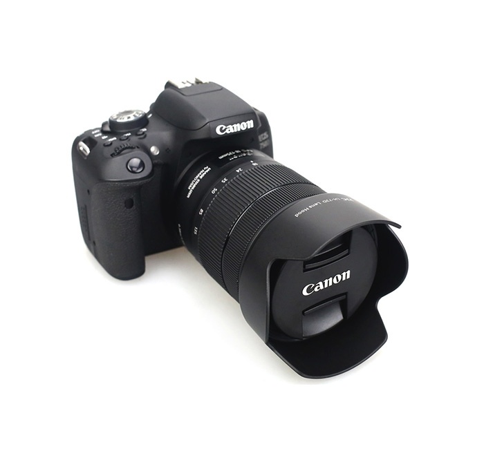  JJC Motljusskydd för Canon EF-S 18-135mm f/3.5-5.6 IS USM motsvarar EW-73D