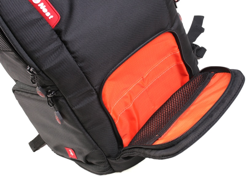 Nest Athena 60 Ryggsäck svart 28 liter