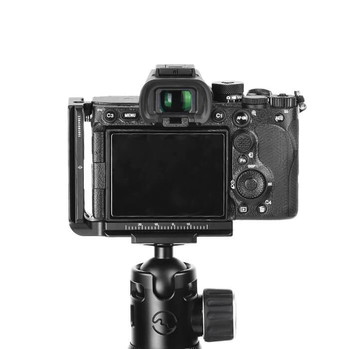  Sunwayfoto L-Bracket fr Sony A7RV